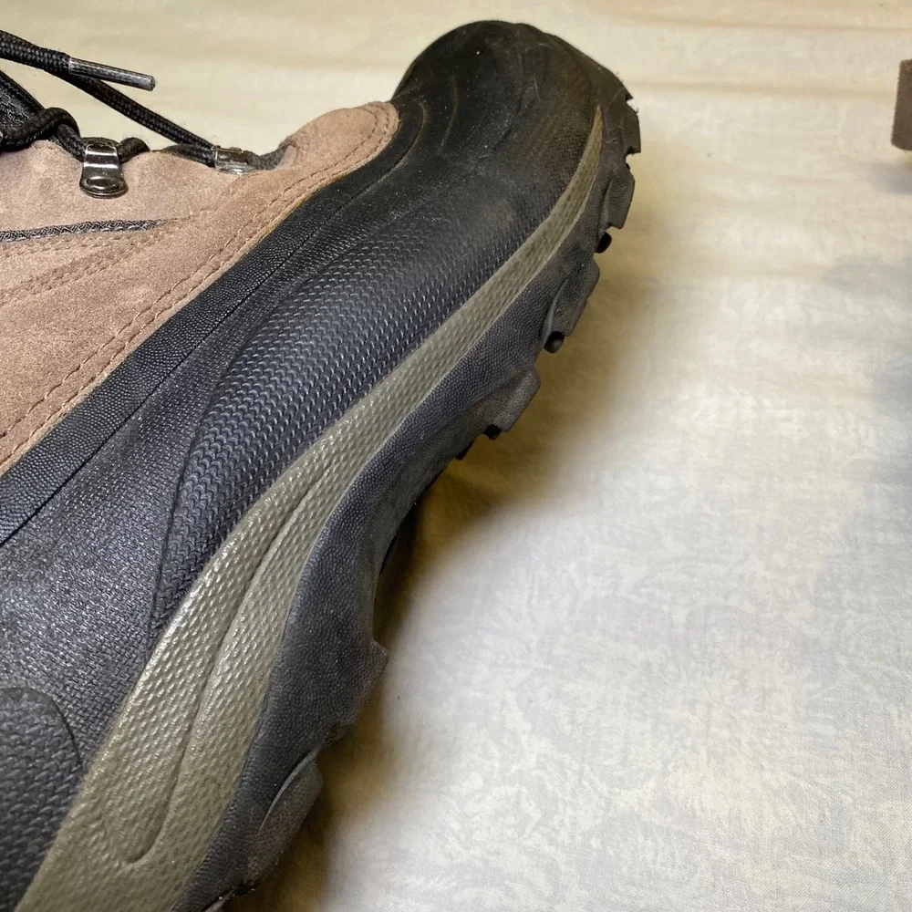 Columbia Cascadian Summit BM1168-255‎ Winter Boots Men's 9.5 Thermolite